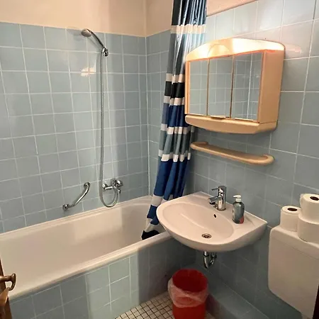 218 * Хоегайс